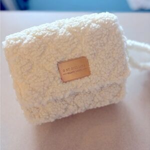 G by Giuliana Cream Faux Fur Wristlet Clutch